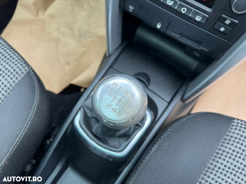 Peugeot 207 CC 1.6 HDI FAP Eclipse - 8