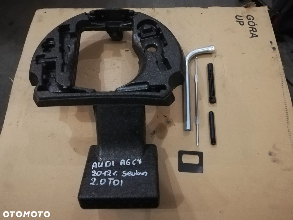 AUDI A6 C7 zestaw naprawczy klucz styropian WKŁAD 4G0012109A AUDI A6 C7 ZESTAW NAPRAWCZY KLUCZ STYROPIAN WKŁAD 4G0012109A - 1