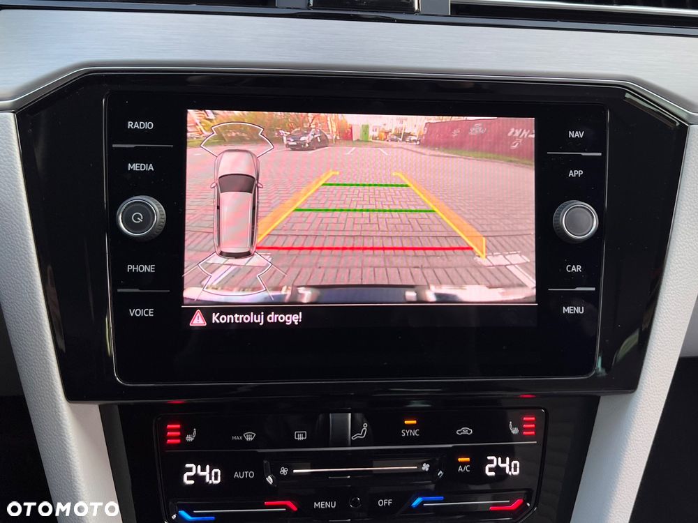 Volkswagen Passat 2.0 TSI Elegance DSG - 29