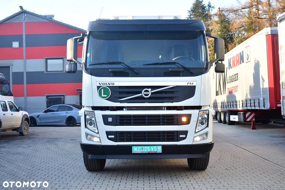 Volvo FM 420 EEV 8x4 Tridem/ Skrzynia 7.30m. + Palfinger PK 27001 EH / Pilot/ 22 m. / 5 i 6 Funkcja/ Rotator / Sprowadzony z Austrii ! - 3