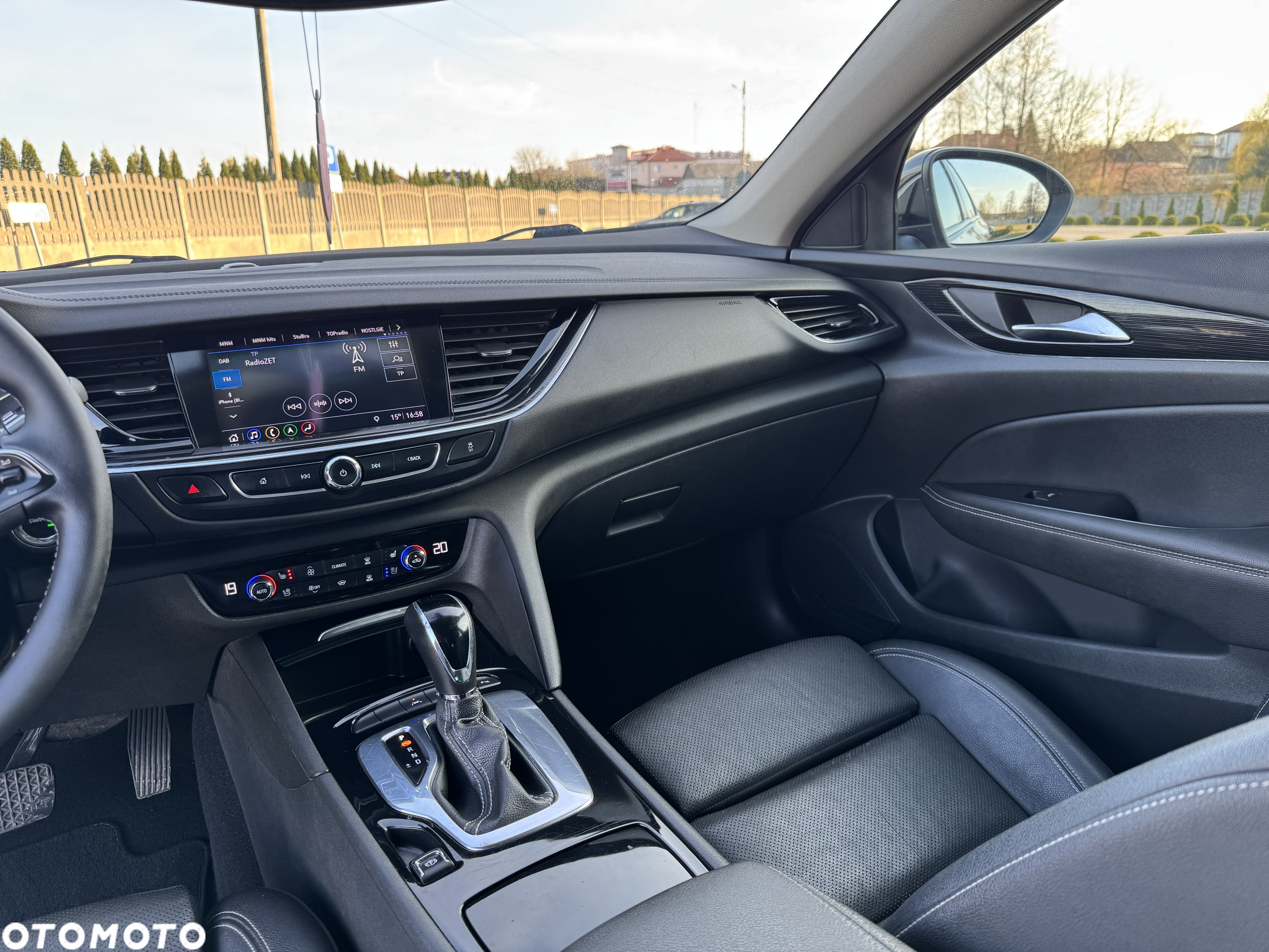 Opel Insignia Sports Tourer 1.6 ECOTEC Diesel Business Innovation - 26