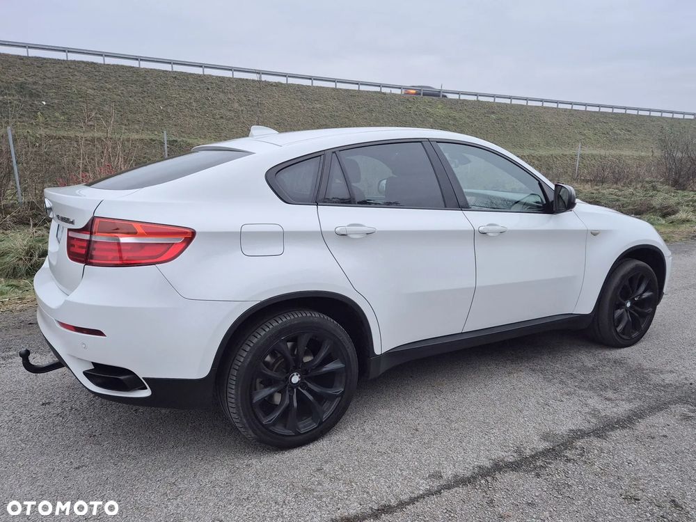 BMW X6M - 28