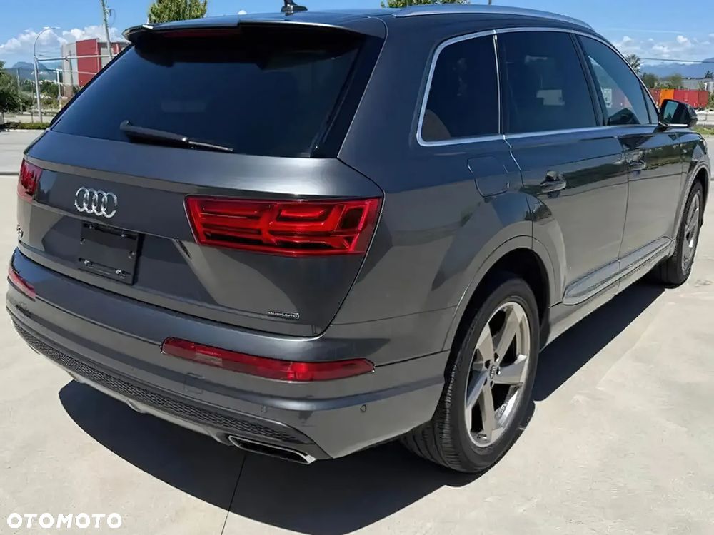 Audi Q7 3.0 TFSI Quattro Tiptronic - 5