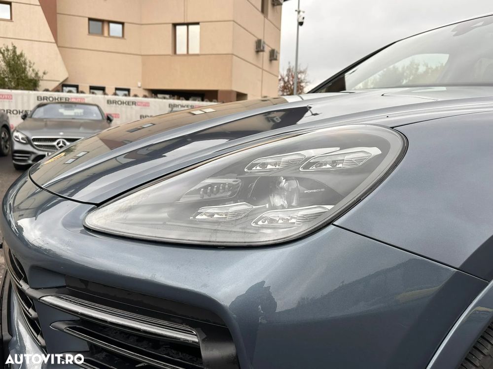 Porsche Cayenne S Tiptronic S - 9