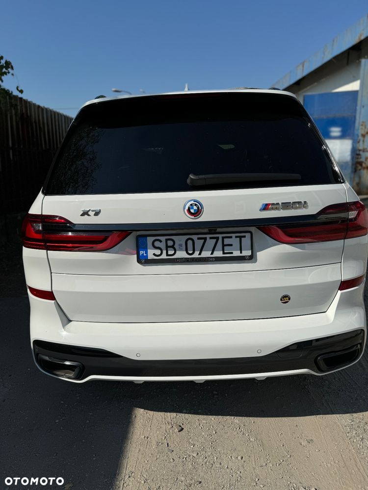 BMW X7 - 7