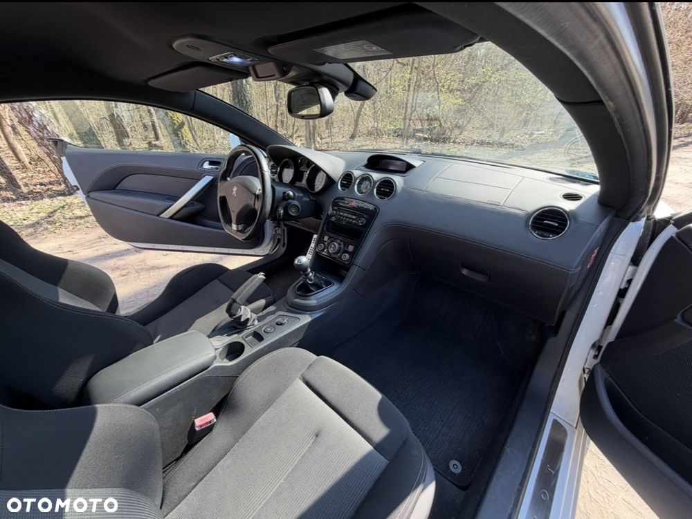 Peugeot RCZ 2.0 HDi - 11