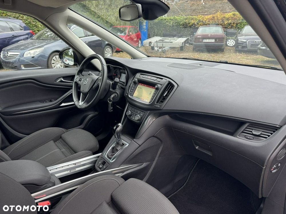 Opel Zafira - 15