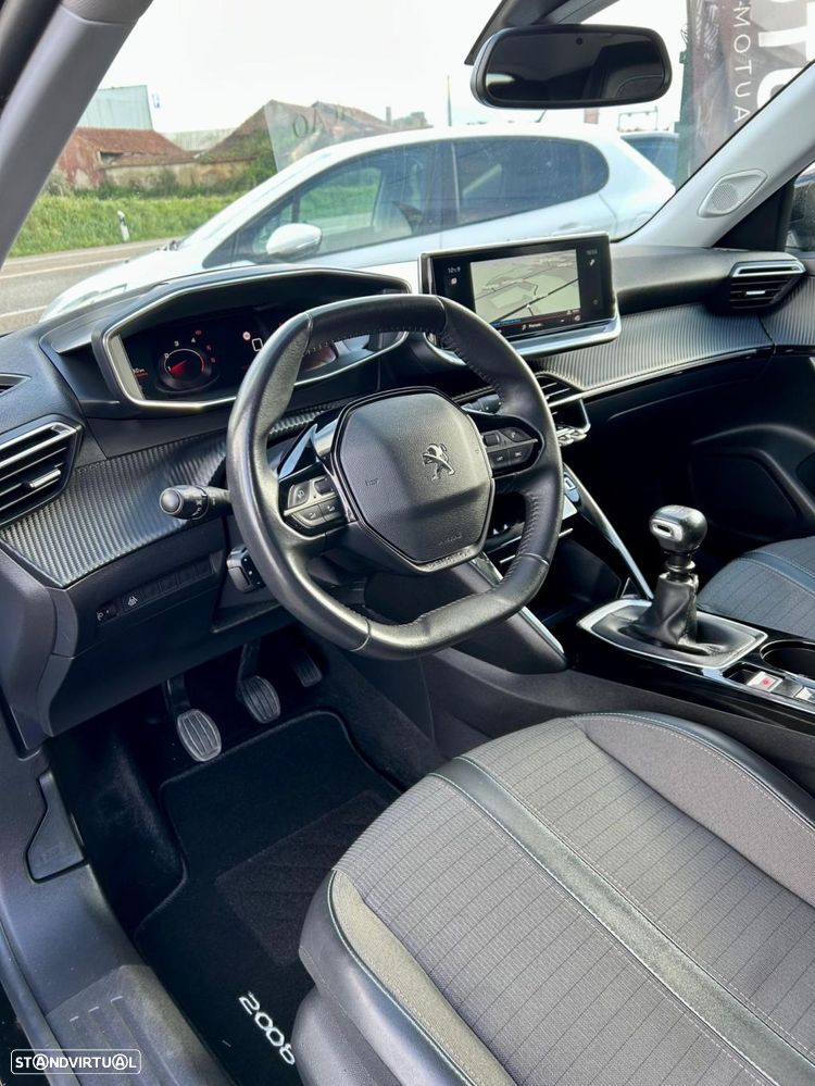 Peugeot 2008 1.5 BlueHDi Allure Pack - 4