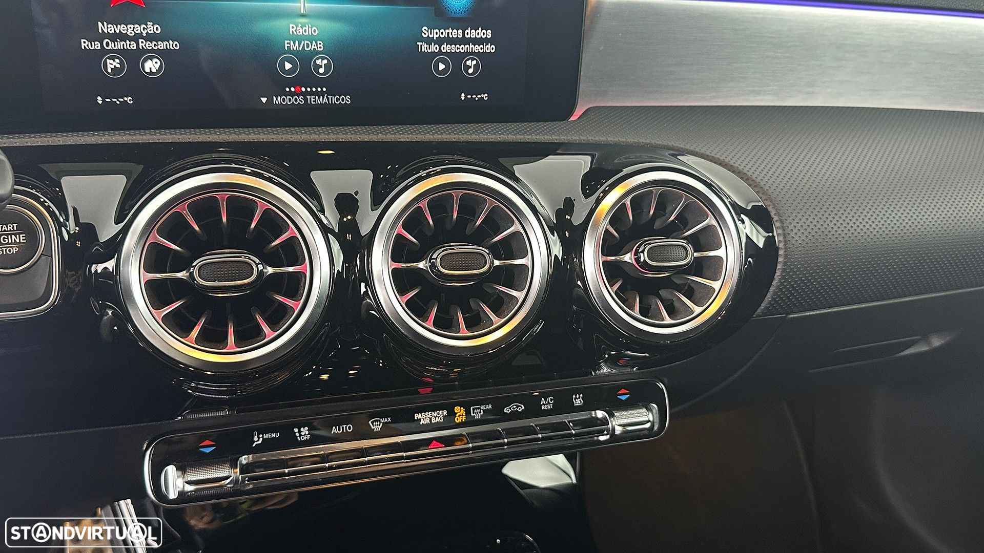 Mercedes-Benz A 250 Limousine e AMG Line - 36