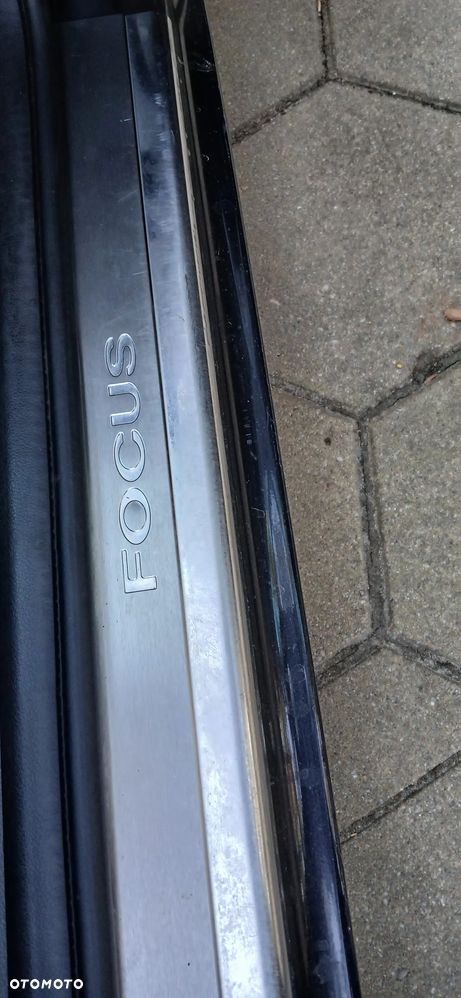 Ford Focus ver-1-6-platinium-x - 31