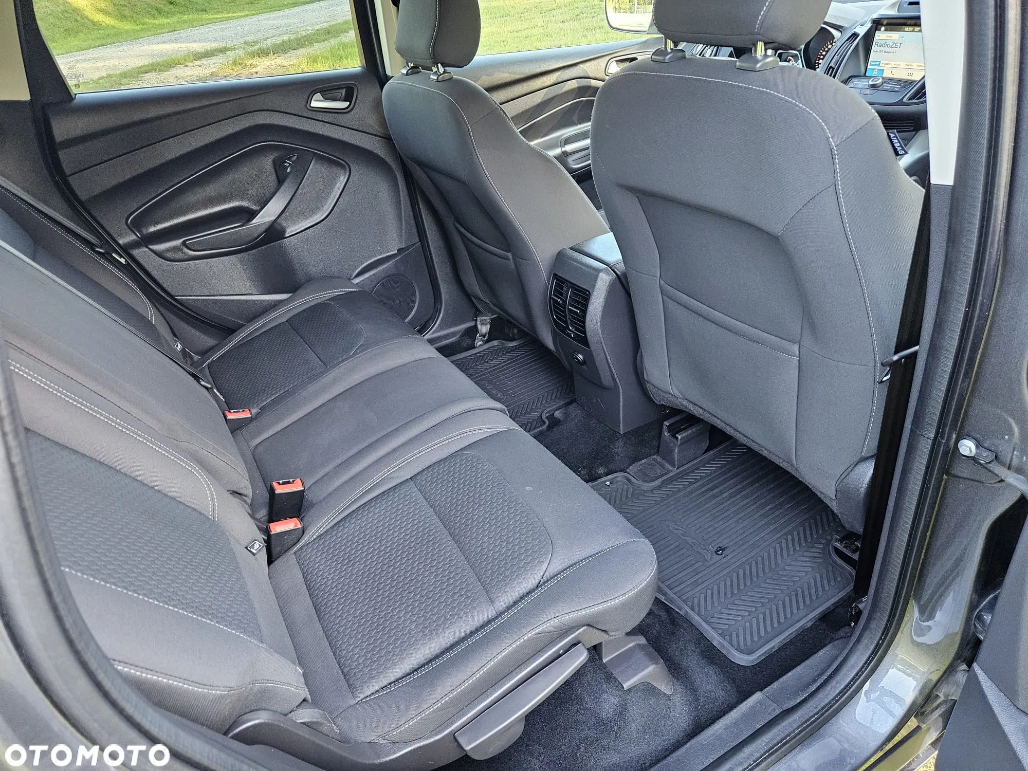 Ford Kuga 2.0 TDCi AWD Titanium - 27