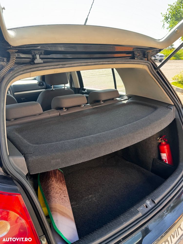 Volkswagen Golf 1.9 TDI Comfortline - 12