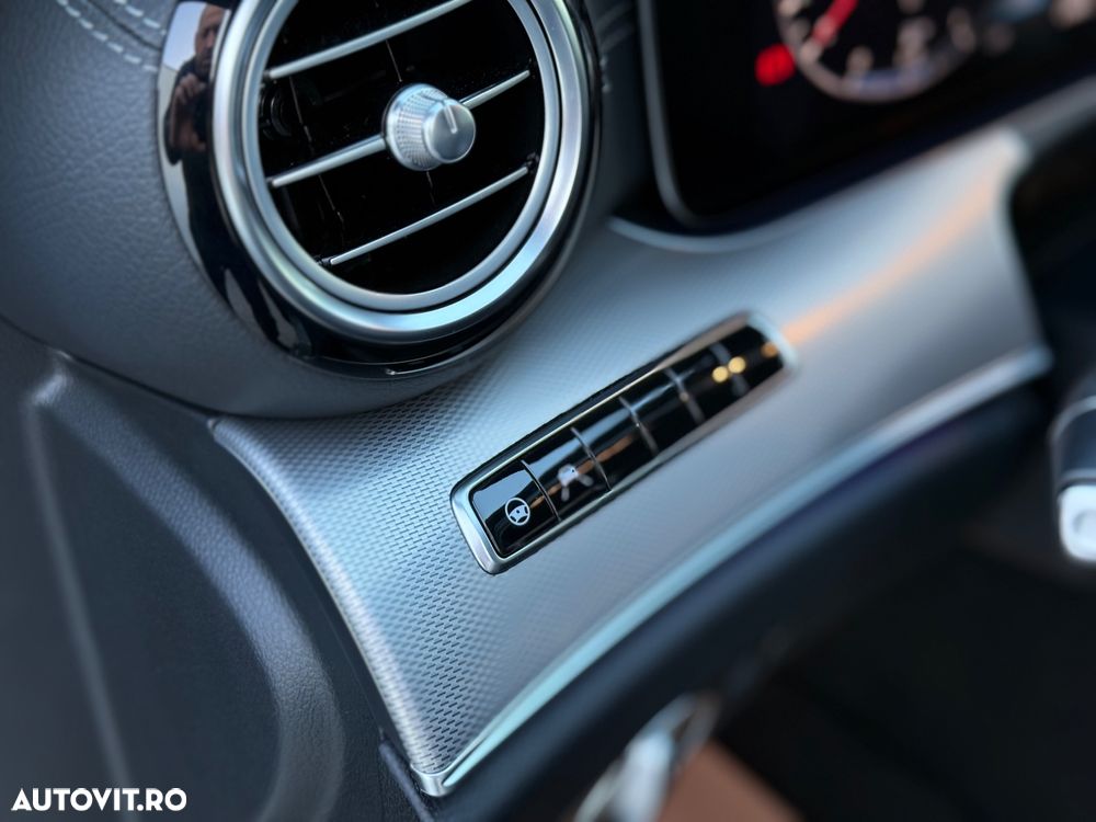 Mercedes-Benz E 300 9G-TRONIC AMG Line - 8