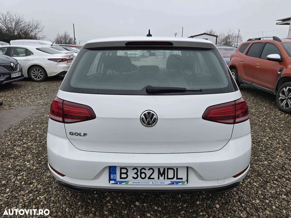 Volkswagen Golf - 4
