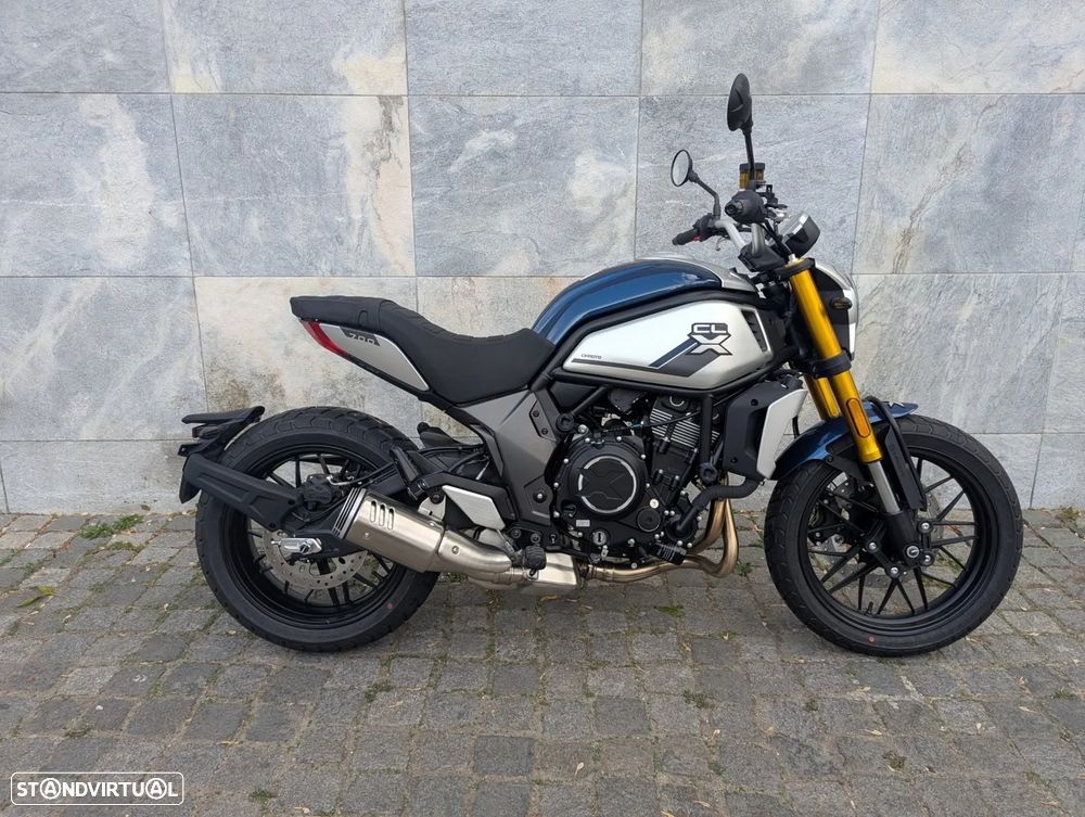 CF Moto 700CL-X Heritage - 5