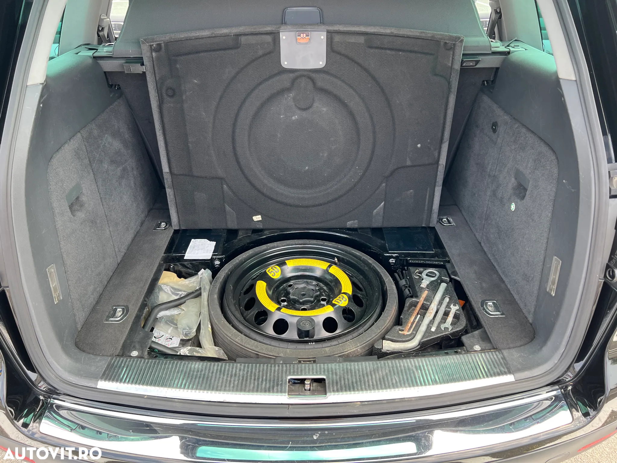 Volkswagen Touareg - 30