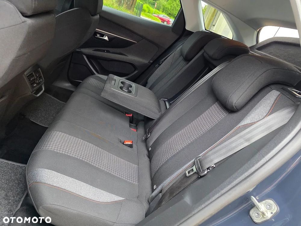 Peugeot 3008 1.2 PureTech GPF Allure S&S EAT8 - 8