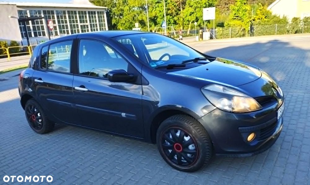 Renault Clio 1.2 16V Confort Authentique - 7