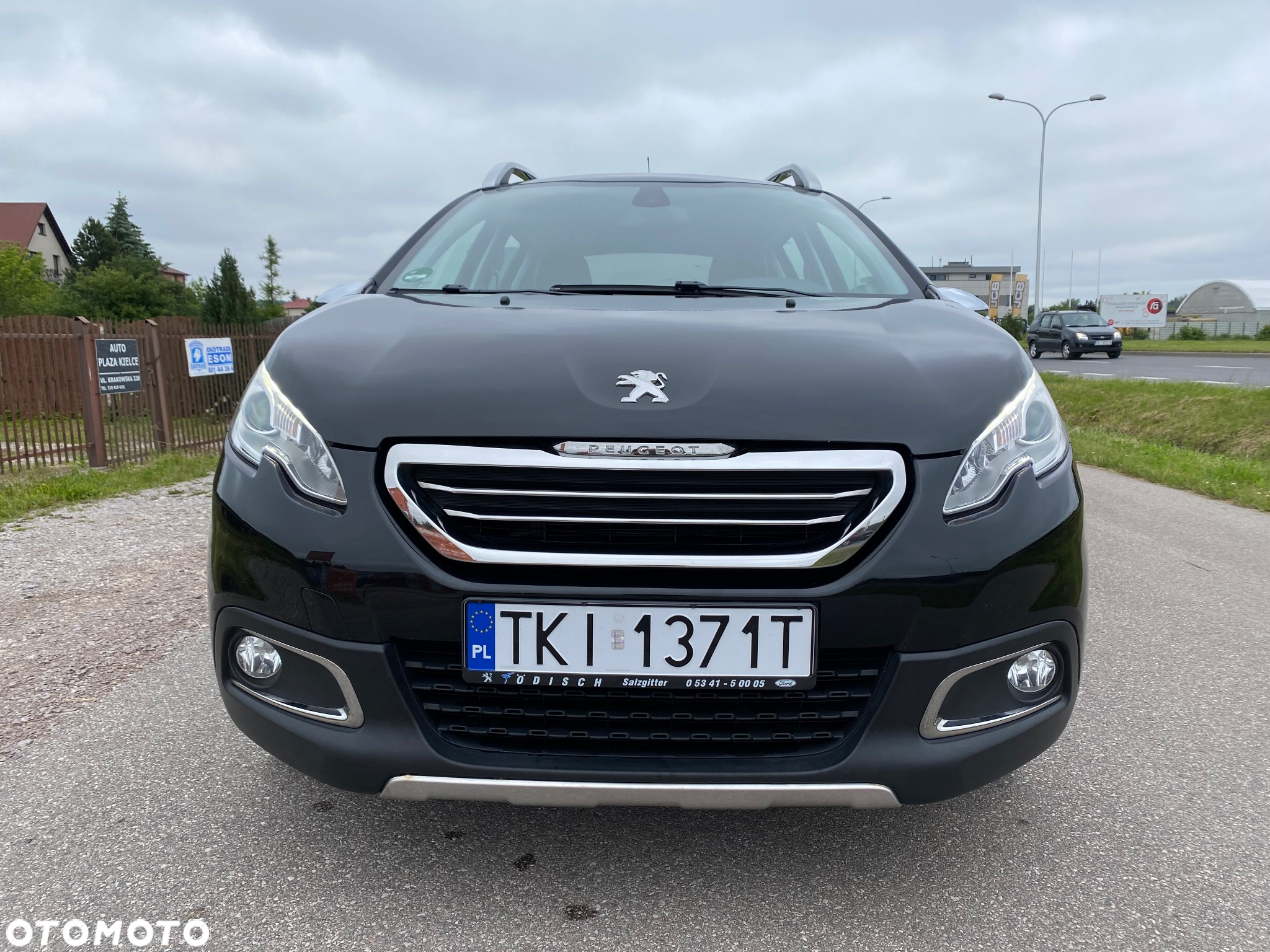 Peugeot 2008 1.6 e-HDi Allure S&S - 23