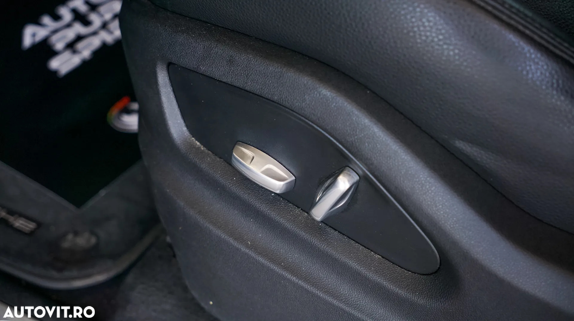 Porsche Cayenne E-Hybrid Tiptronic S - 24