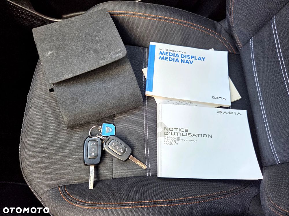 Dacia Sandero Stepway TCe 90 Expression + - 37
