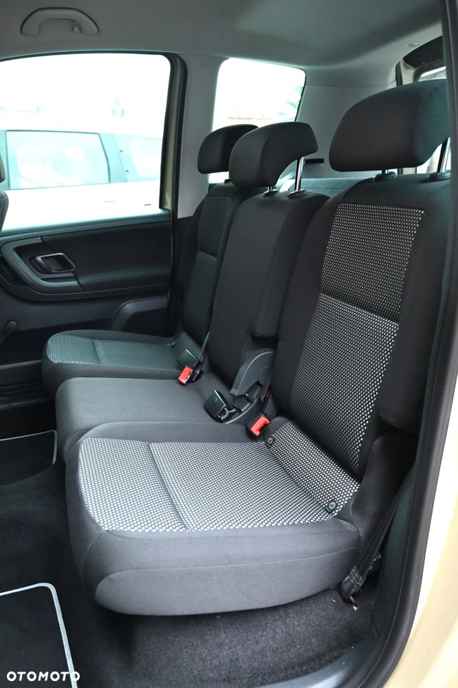 Skoda Roomster 1.2 TSI Scout PLUS EDITION - 36