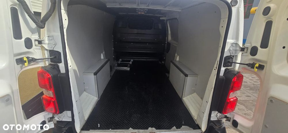 Opel Vivaro - 22