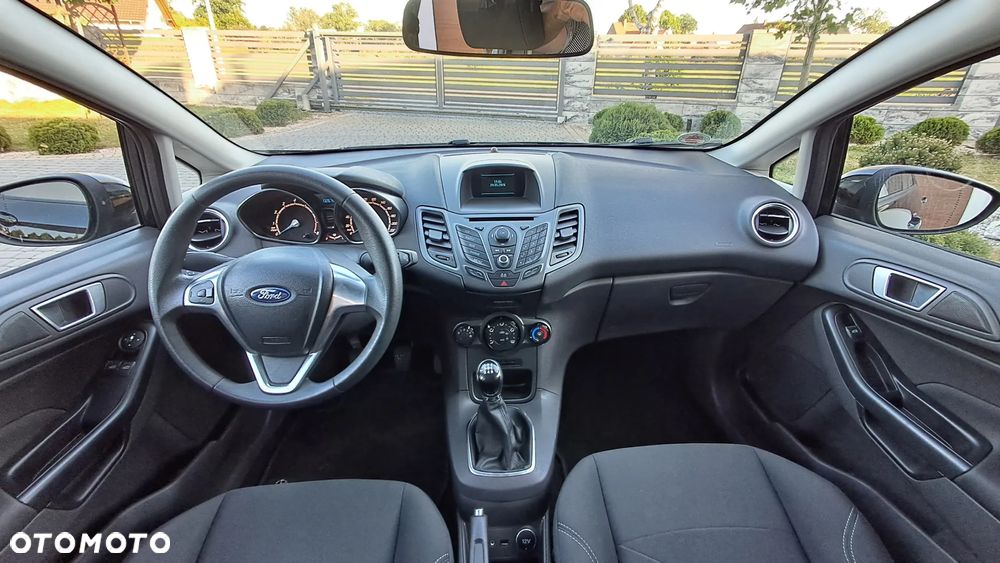Ford Fiesta 1.25 Champions Edition - 9