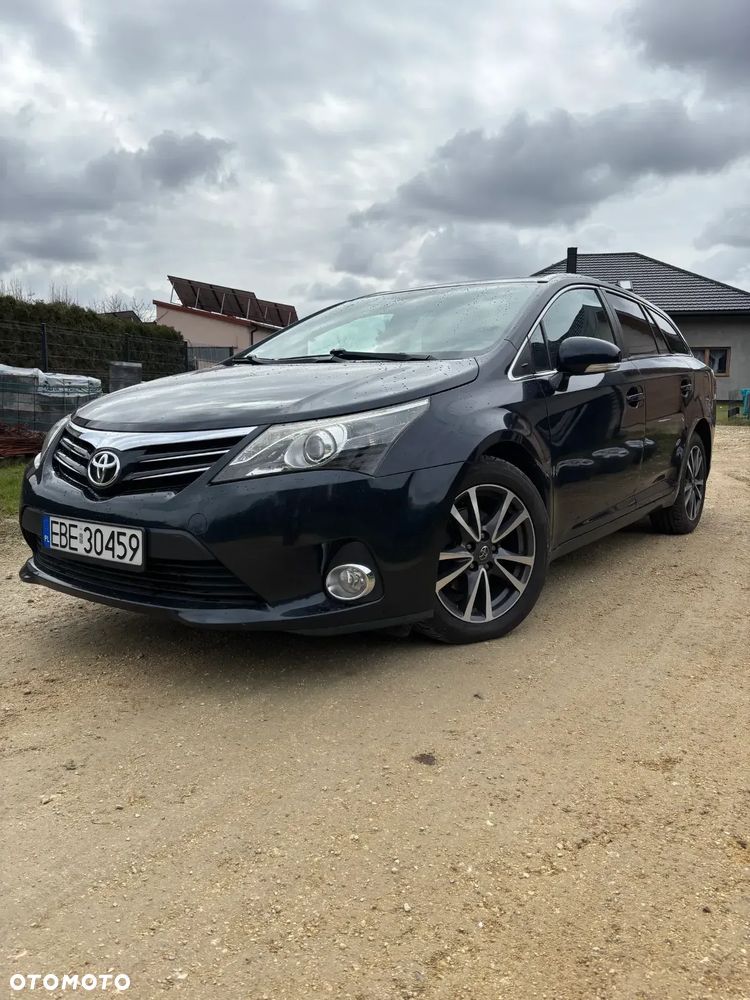 Toyota Avensis - 1