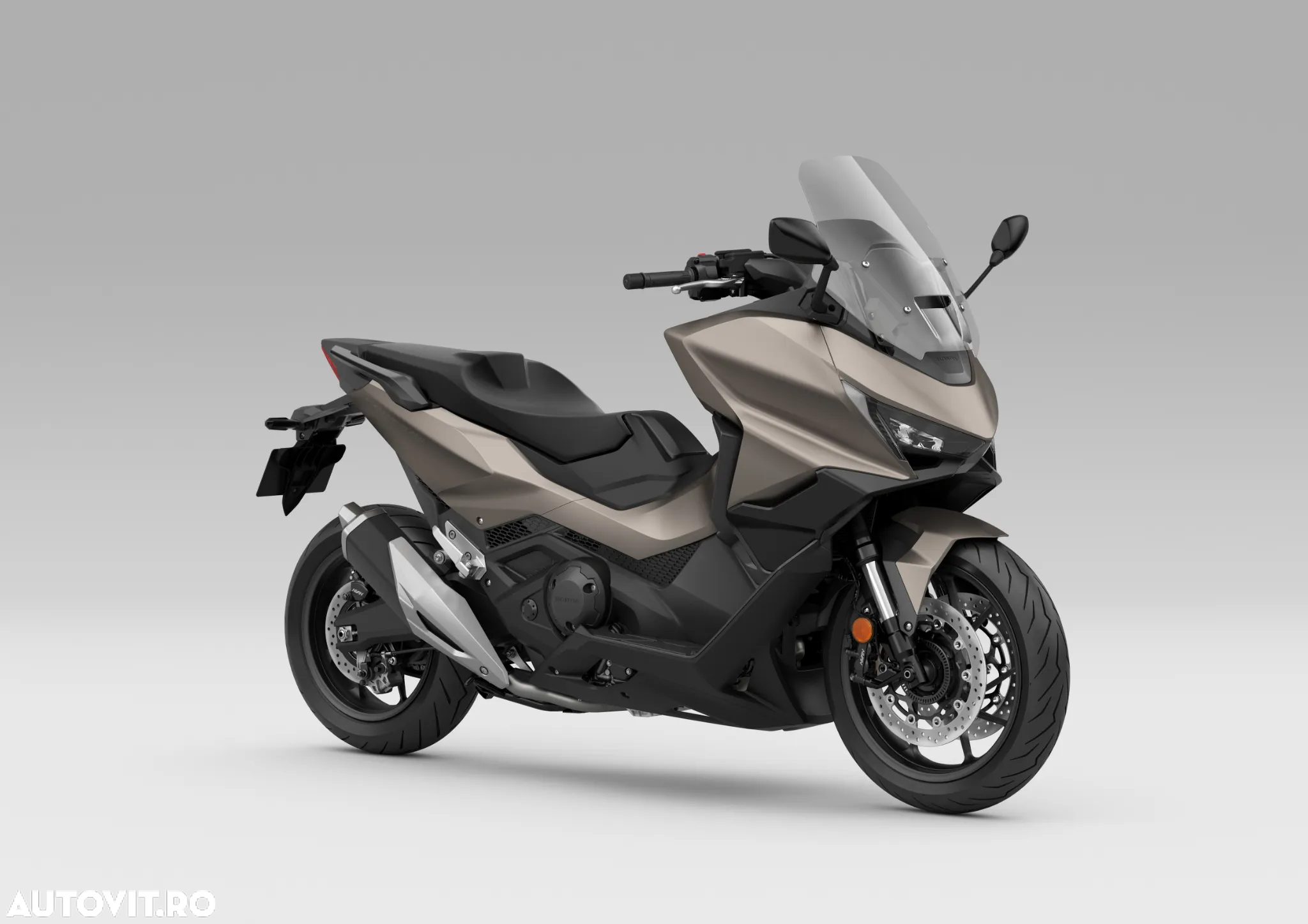 Honda Forza 750 - 3