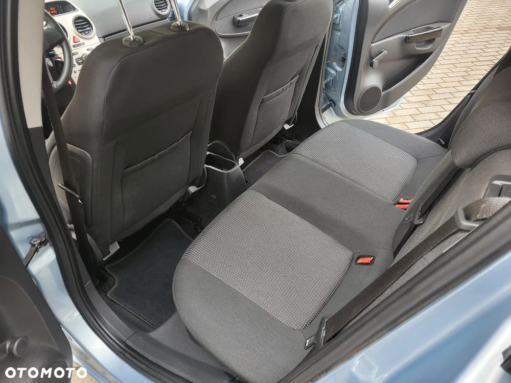 Opel Corsa 1.2 16V - 18