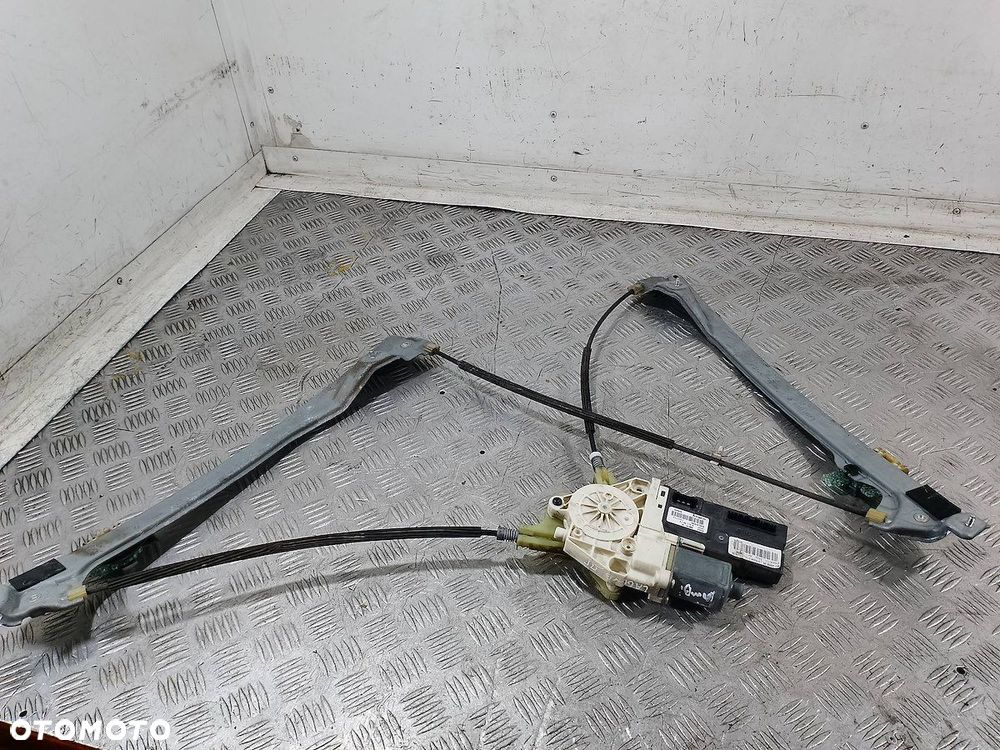 PODNOŚNIK SZYBY PRAWY PRZÓD RENAULT LAGUNA III 807300003R - 5