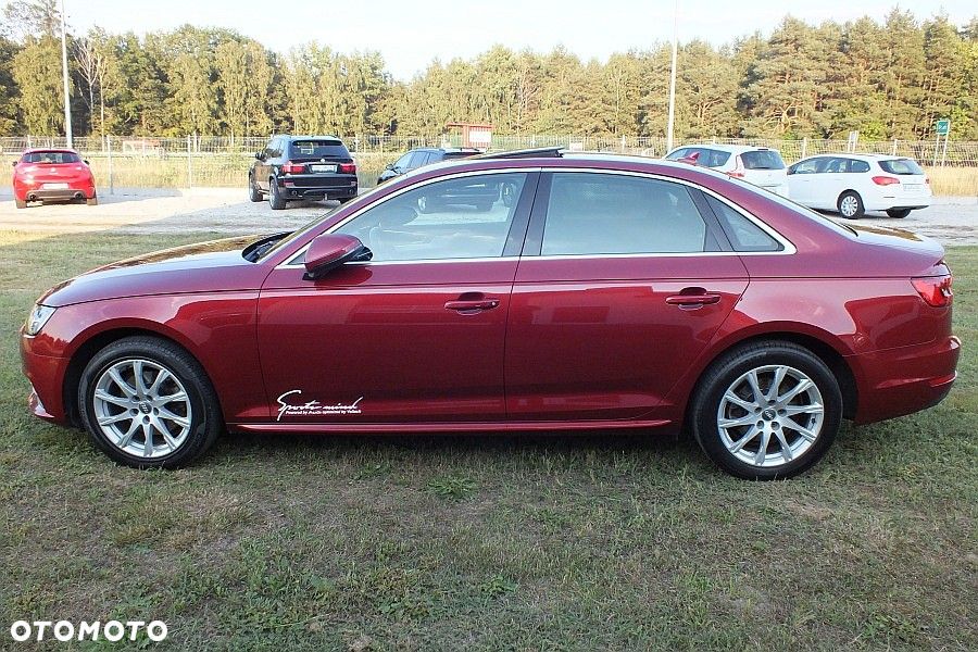 Audi A4 Limousine - 13