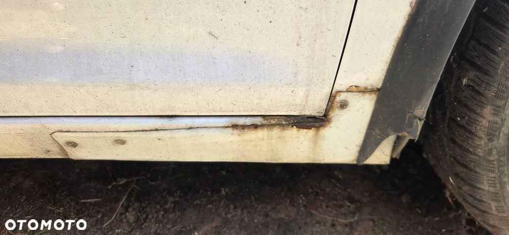 Volkswagen Caddy Life - 17