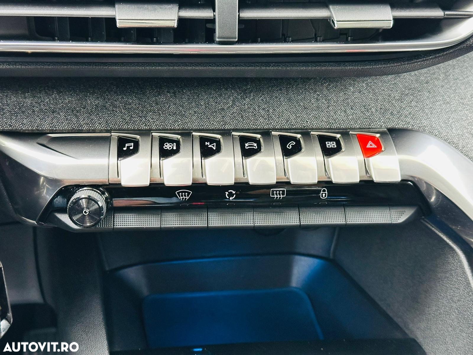 Peugeot 3008 PureTech 130 Stop & Start GPF Active Pack - 27