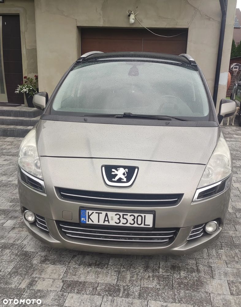 Peugeot 5008 2.0 HDi Family 7os - 2