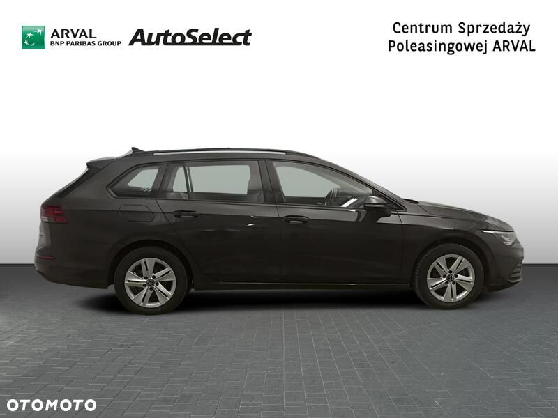 Volkswagen Golf - 8