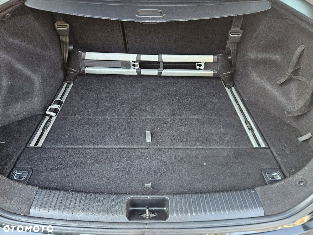 Kia Ceed 1.6 CRDi 128 Platinum Edition - 35