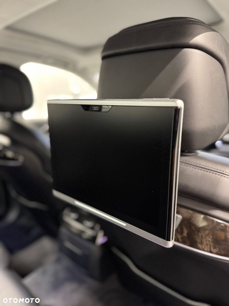 Audi A8 - 32