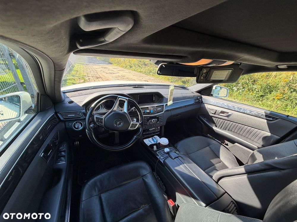 Mercedes-Benz Klasa E 500 4Matic BlueEFFICIENCY 7G-TRONIC Avantgarde - 11
