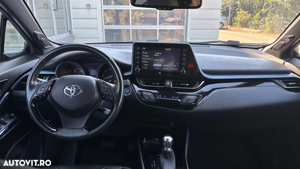 Toyota C-HR - 8