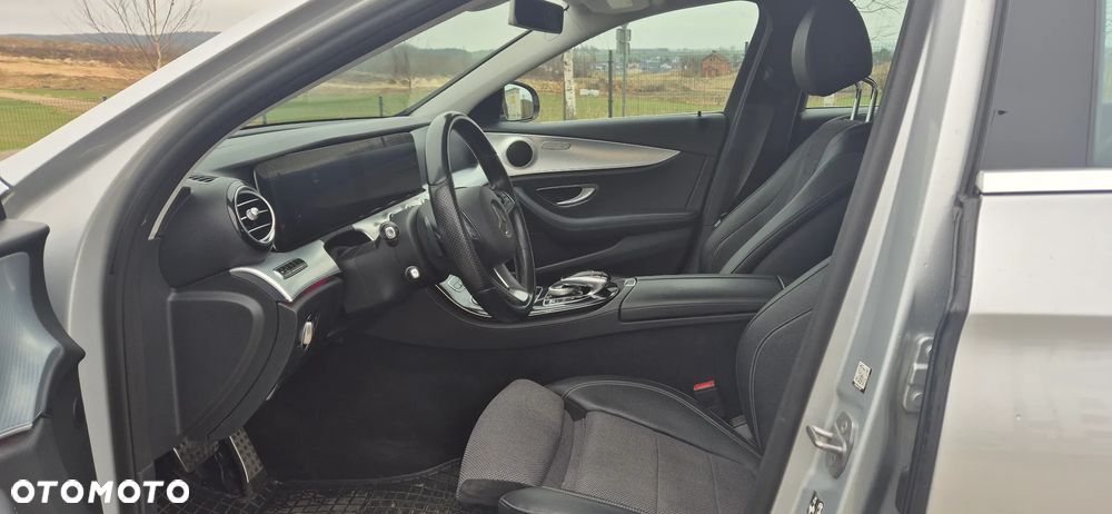 Mercedes-Benz Klasa E 220 d 4-Matic All-Terrain - 9