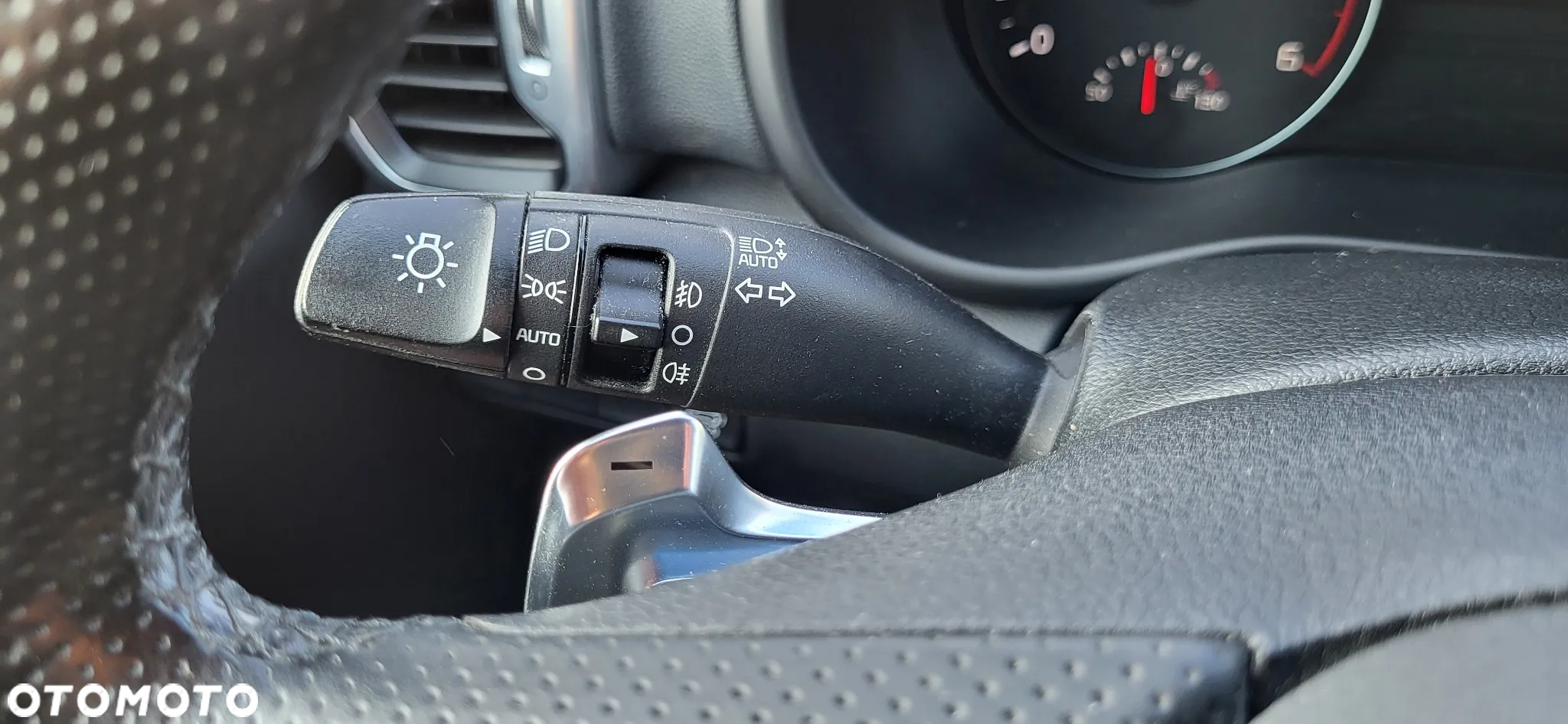Kia Sportage 2,0 CRDI AWD GT Line - 33