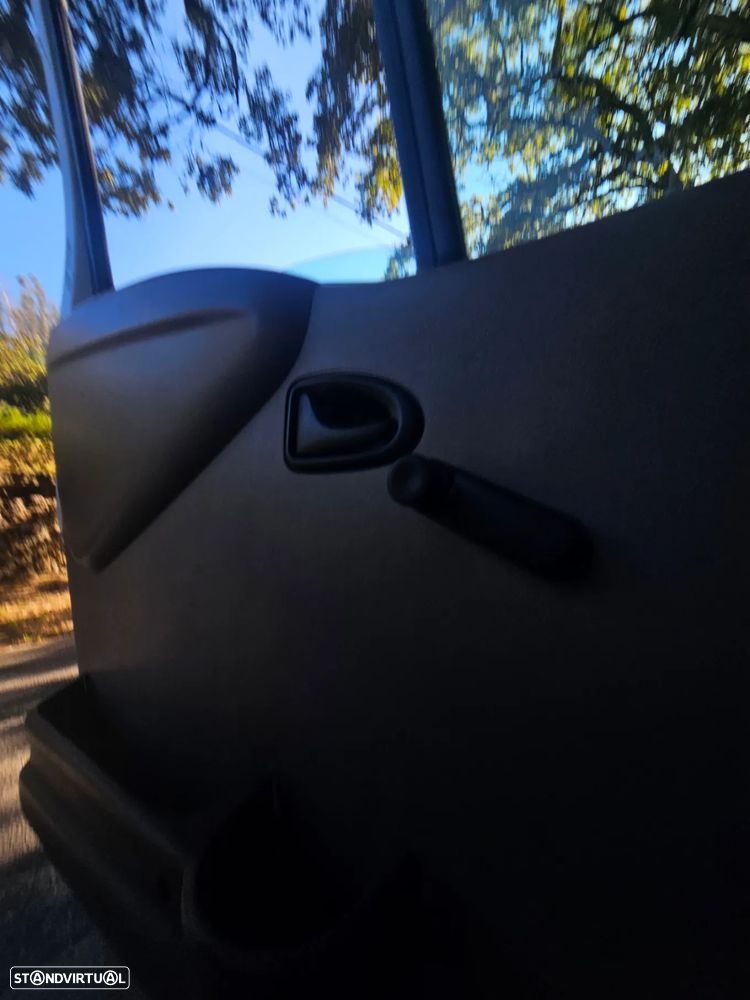 Renault Mascott 2.8 - 40