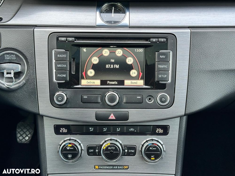 Volkswagen Passat - 29