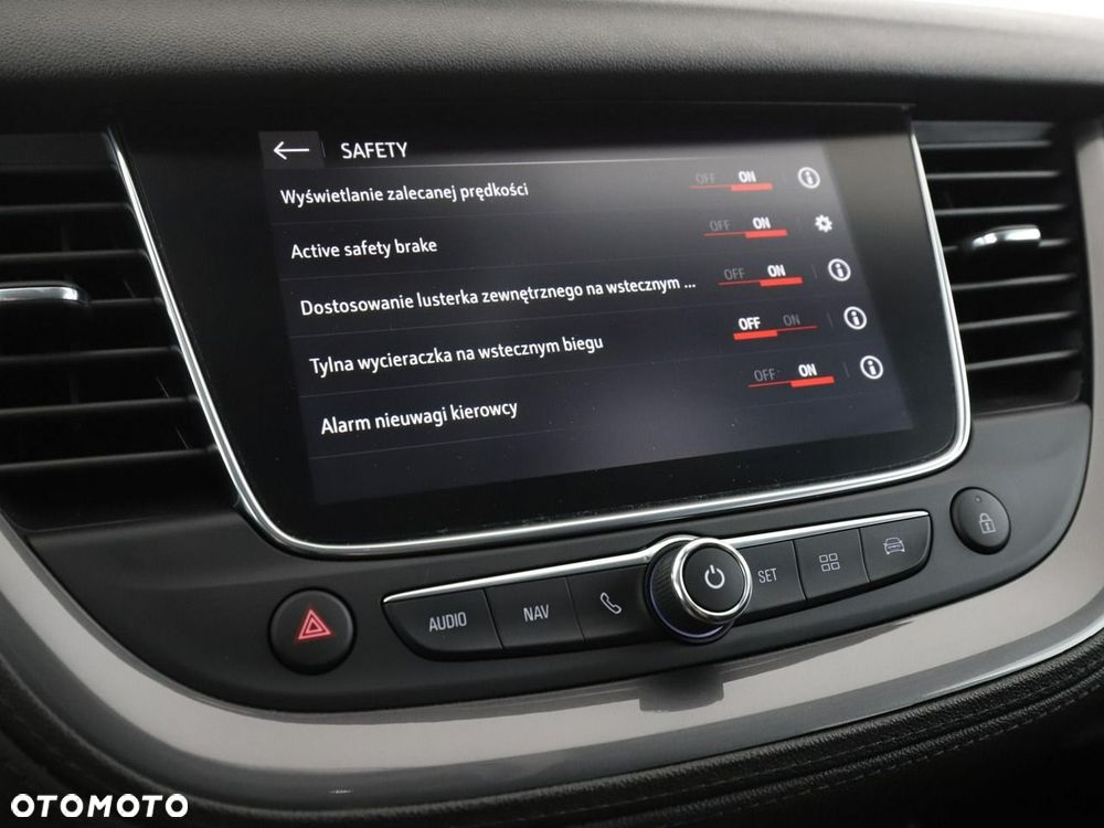 Opel Grandland X 1.6 T Innovation S&S - 26