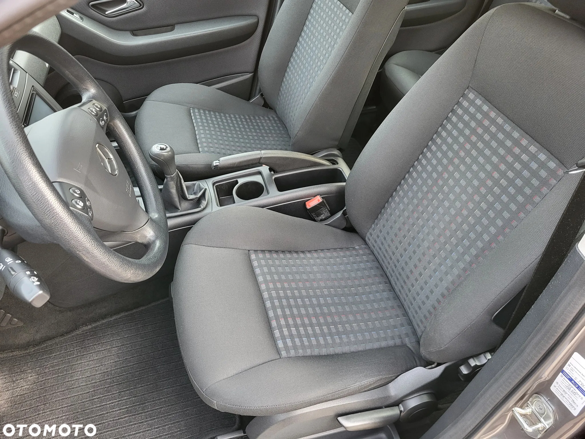 Mercedes-Benz Klasa A 160 Classic BlueEff EU5 - 18