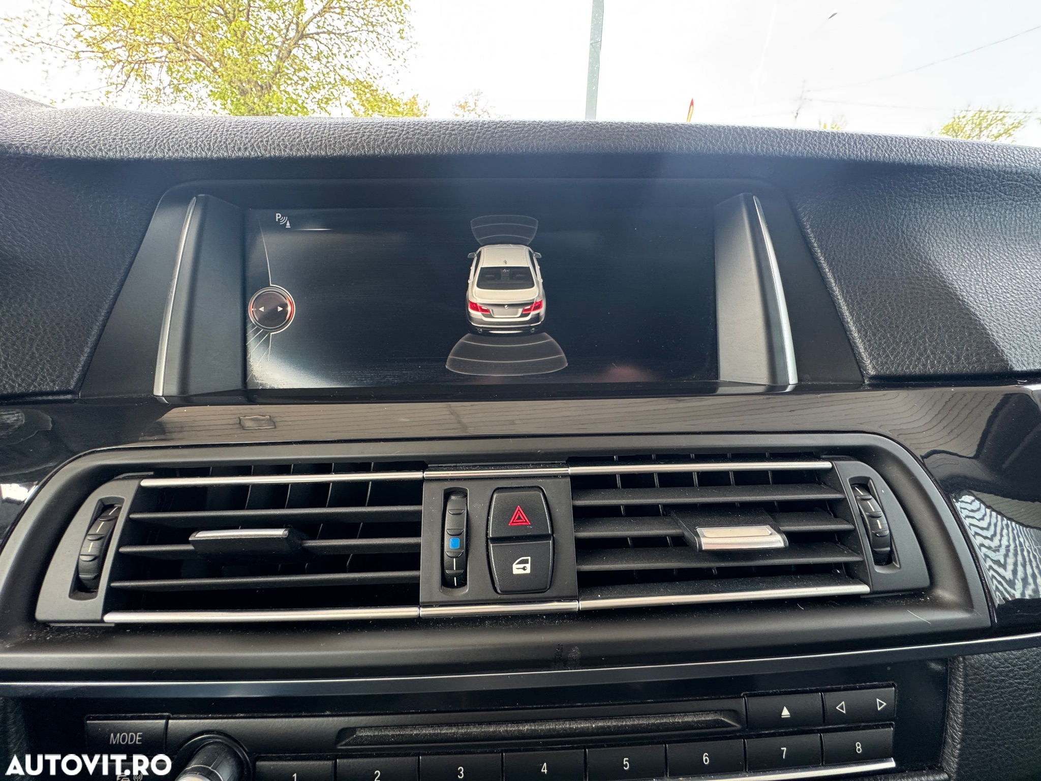 BMW Seria 5 525d xDrive AT - 14