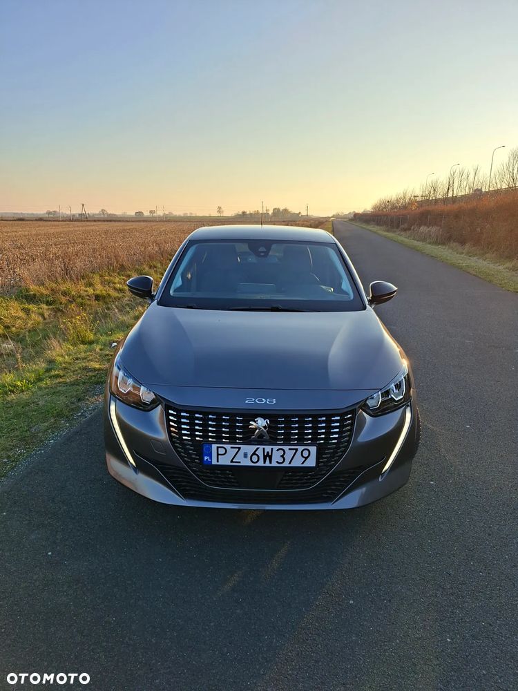 Peugeot 208 Benzin 100 Allure - 15