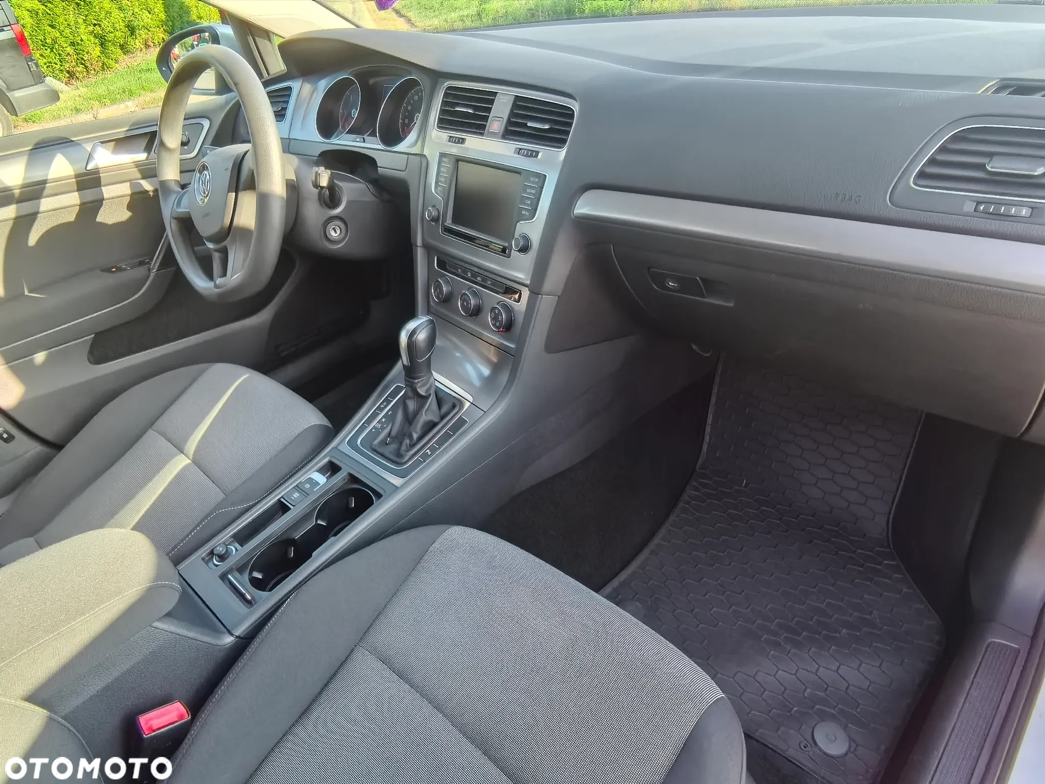 Volkswagen Golf VII 1.6 TDI BMT Trendline DSG - 8